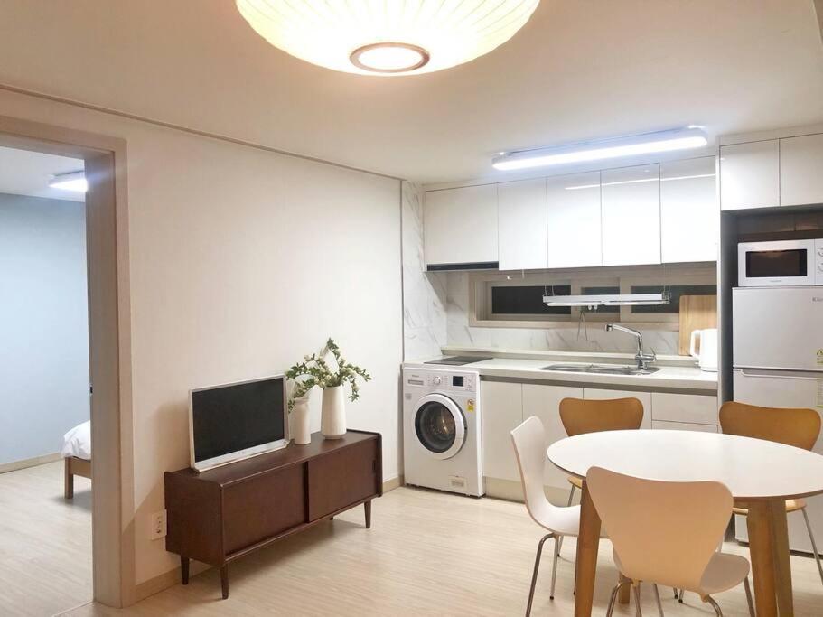 Hongdae Cozy&lovely House 2rooms *