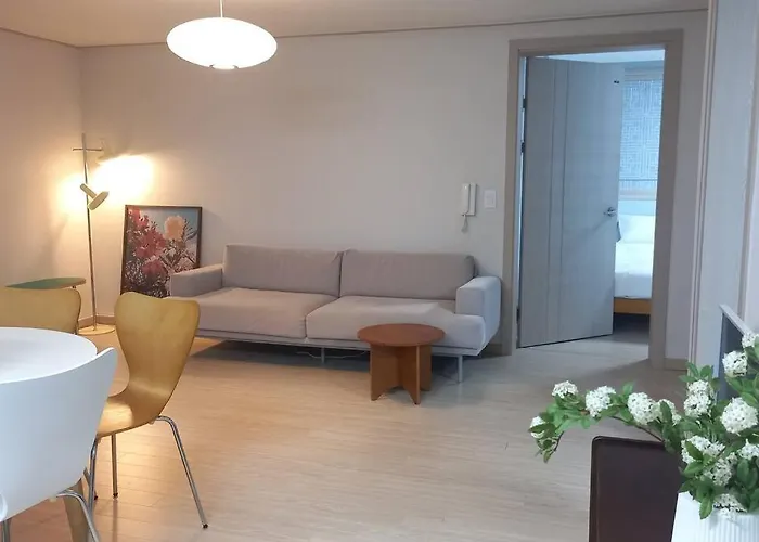 Hongdae Cozy&Lovely House 2Rooms